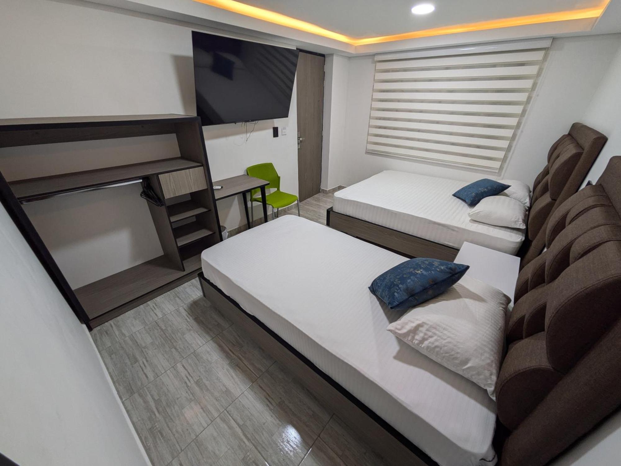 Hostel Boutique Nido De Loros Medellín Buitenkant foto